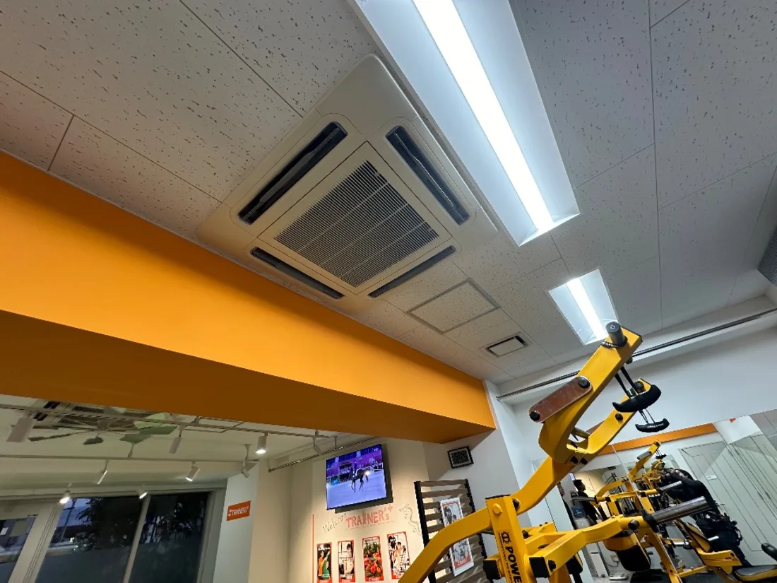 江戸川区の業務用エアコン 施工前